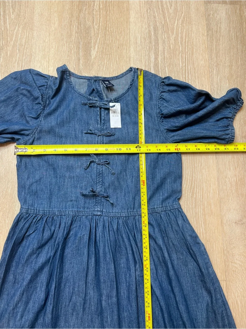 GAP Kids Denim Puff-Sleeve Bow Dress in Medium Wash, Girls XXL 14-16